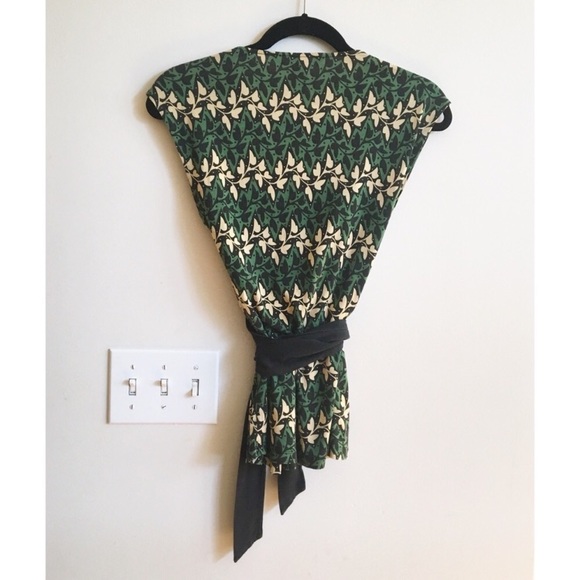 Diane Von Furstenberg Top Silk Wool Wraparound S - Picture 2 of 6